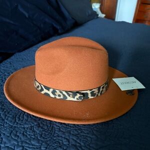 Accent Rust Orange Felt Fedora Leopard Band – NWT